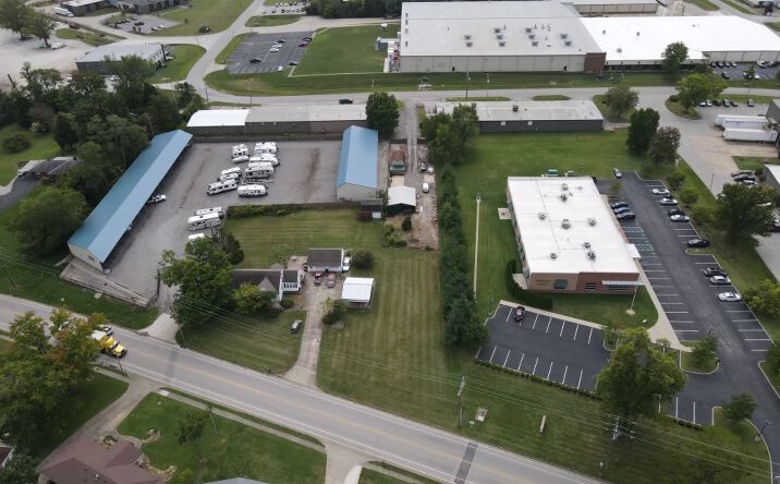 Pictures of Business for Sale property located at 910 Industrial Blvd, New Albany, IN 47150 for sales - image #1