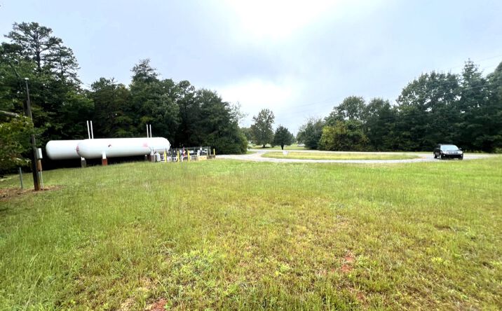 Pictures of Land property located at 395 Old Metal Rd, Gaffney, SC 29341 for sales - image #1