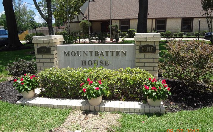 Pictures of Senior Living property located at 213 Maple St, Highlands, TX 77562 for sales - image #1
