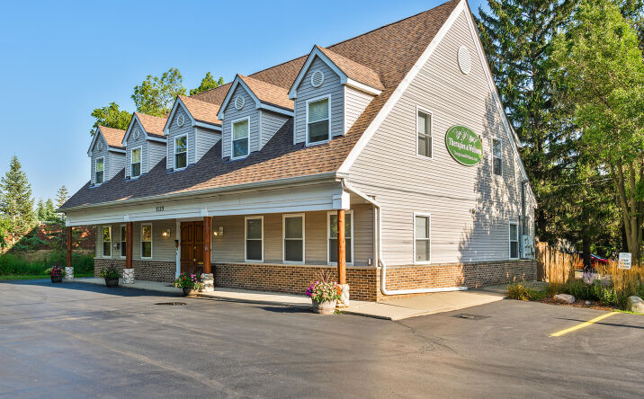 Pictures of Office property located at 1125 N Delany Rd, Gurnee, IL 60031 for sales - image #1