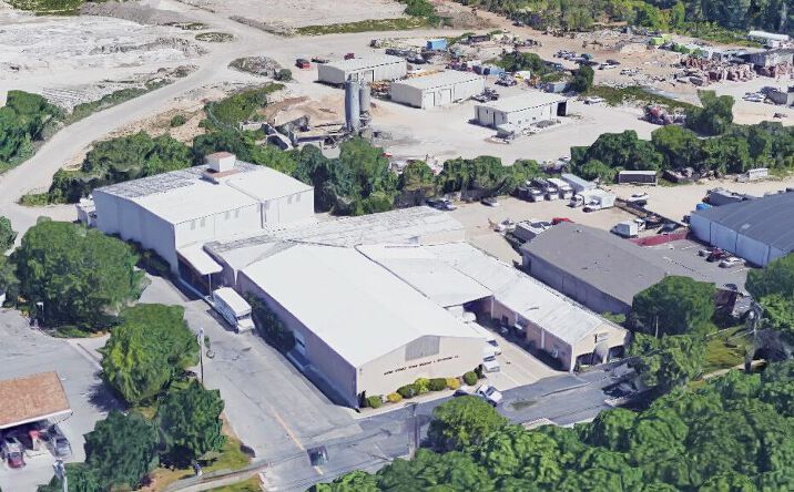 Pictures of Industrial, Office property located at 342 Montauk Hwy, East Hampton, NY 11937 for sales - image #1