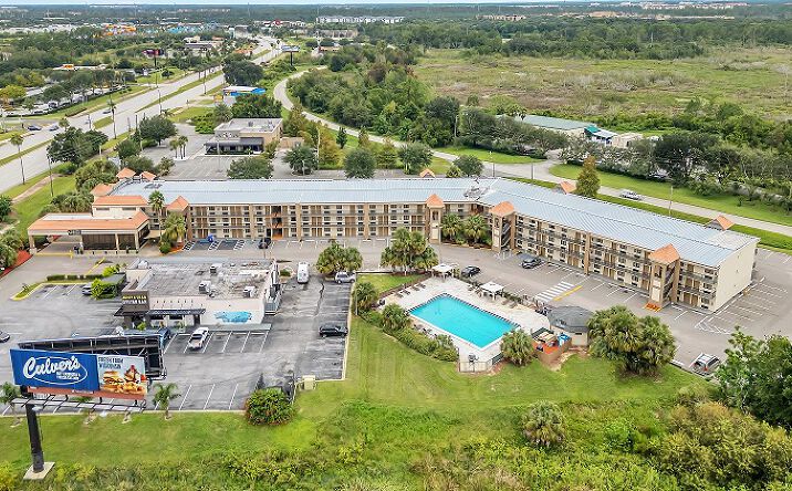 Pictures of Hospitality property located at 7785 W Irlo Bronson Memorial Hwy, Kissimmee, FL 34747 for sales - image #1