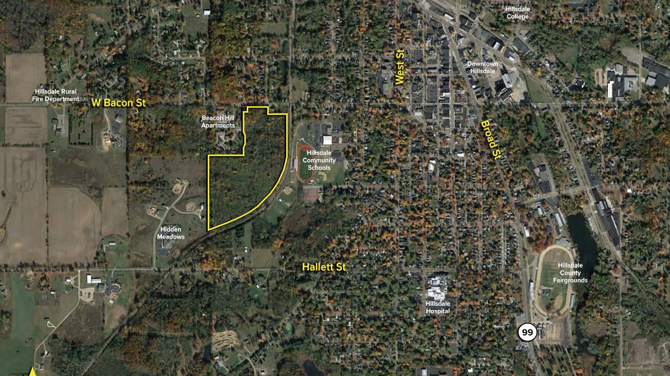 120 W Bacon St, Hillsdale, MI 49242