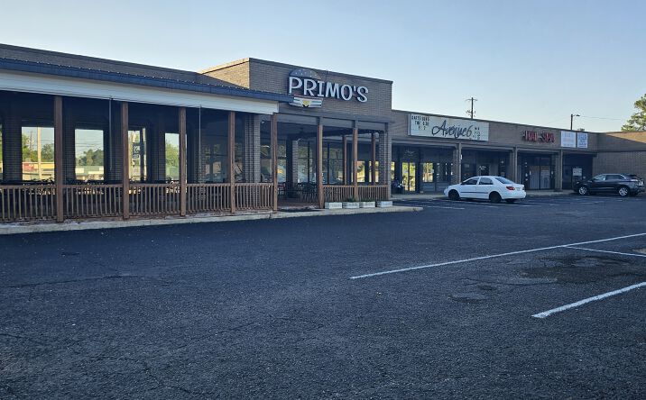 Pictures of Retail property located at 480 N Daleville Ave, Daleville, AL 36322 for sales - image #1