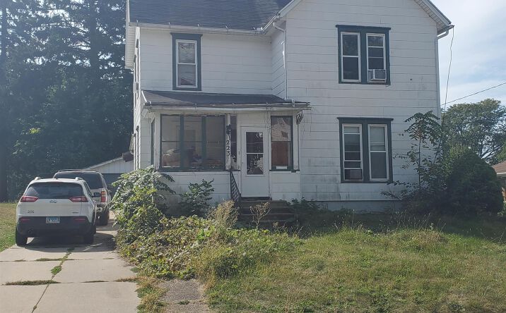 Pictures of Multifamily, Mixed Use property located at Freeport Illinois, Freeport, IL 61032 for sales - image #1