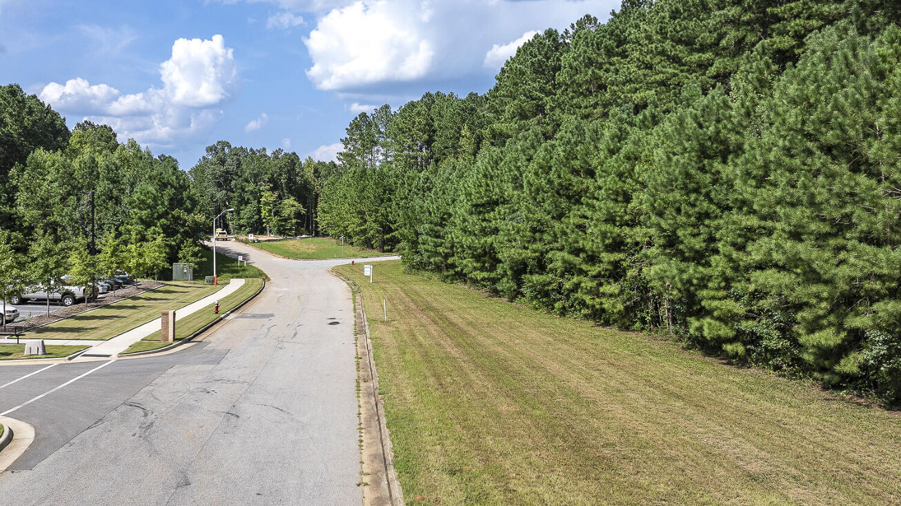 2446 Waco Commercial Court, Fuquay Varina, NC 27526