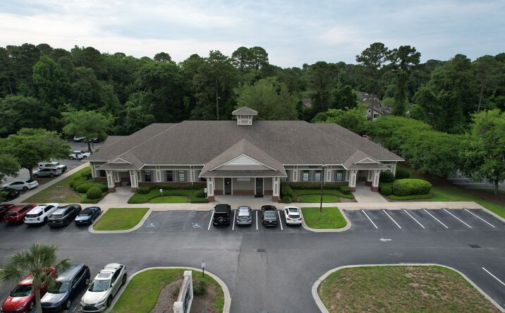 Pictures of Office property located at 14 Oak Forest Rd, Bluffton, SC 29910 for sales - image #1