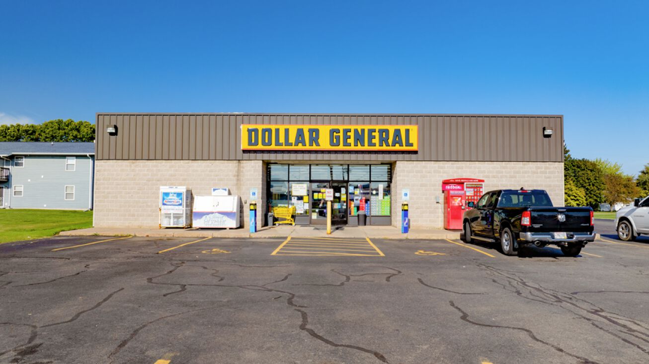 208 S Pacific St, Spencer, WI 54479