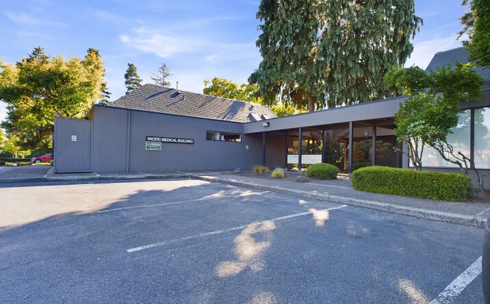 Pictures of Office property located at 545 SE Oak St, Hillsboro, OR 97123 for sales - image #1