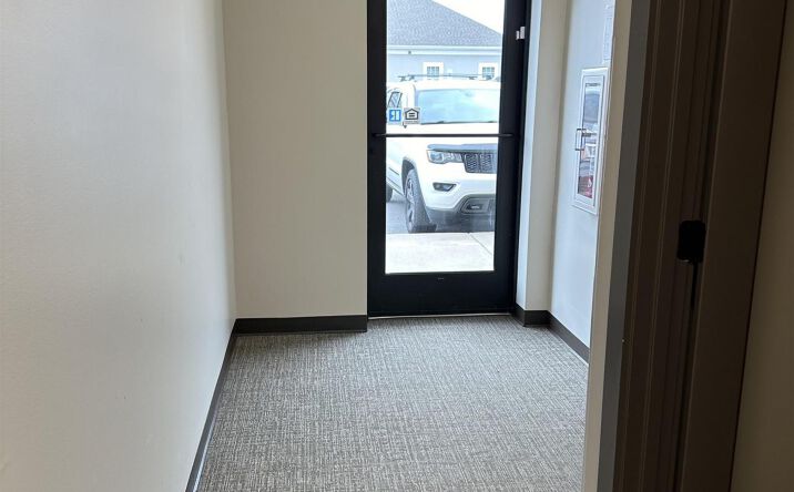 Pictures of Office property located at 19 Myers Corner Dr, Staunton, VA 24401 for sales - image #1