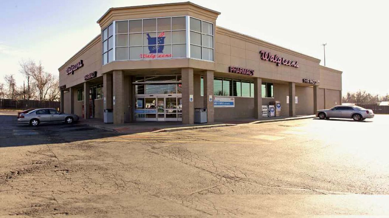 4561 N Peoria Ave, Tulsa, OK 74106