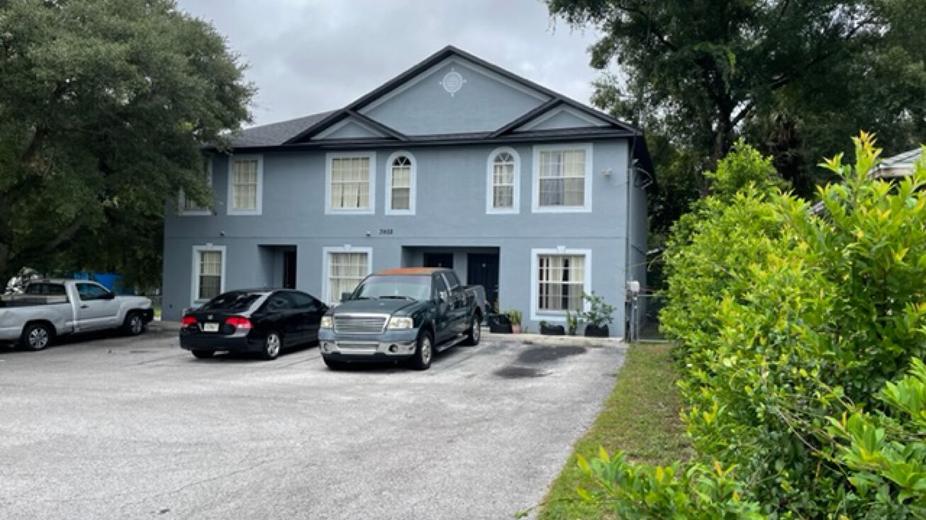 3902 E Yukon St, Tampa, FL 33604