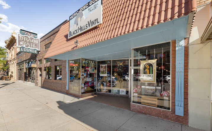 Pictures of Retail property located at 622 St Joseph St, Rapid City, SD 57701 for sales - image #1