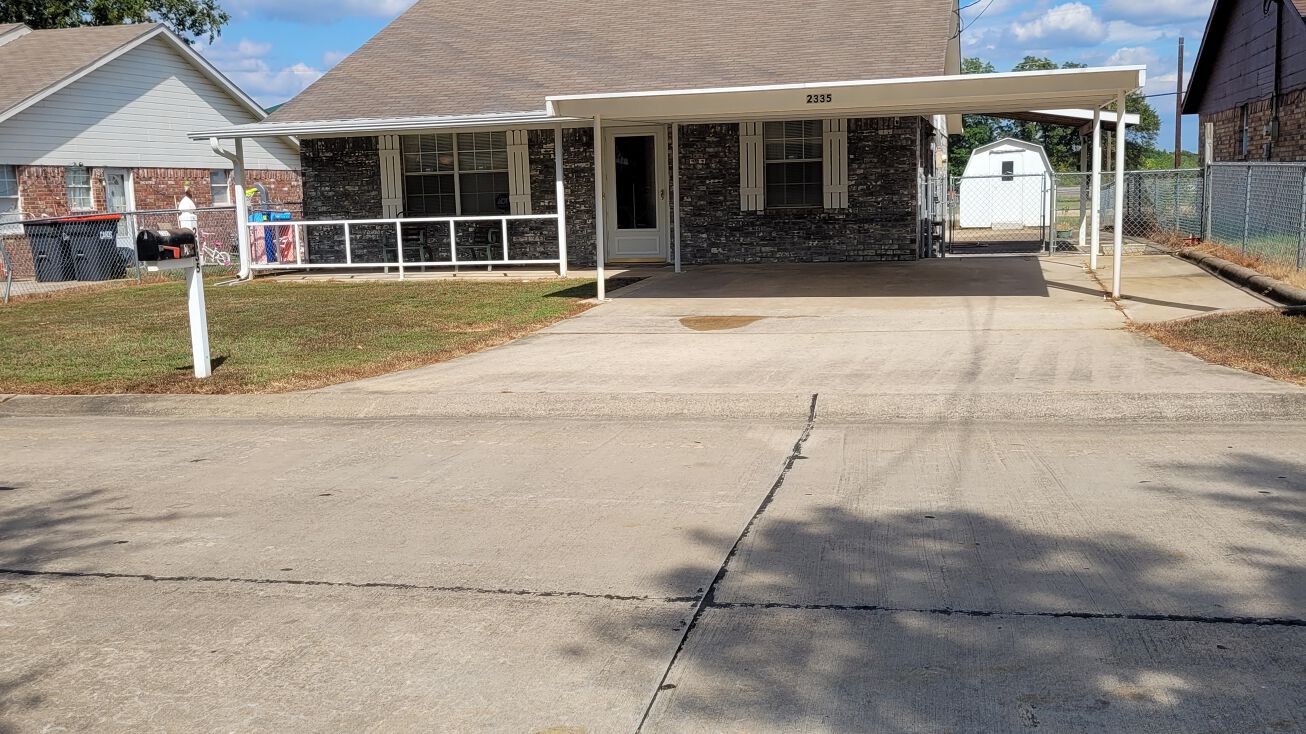 2335 40th St SE, Paris, TX 75460