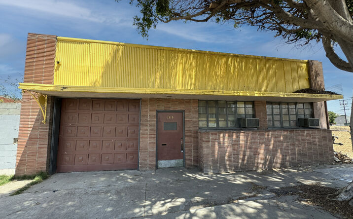 Pictures of Hospitality, Industrial, Office, Retail, Self Storage property located at 1115 E Redondo Blvd, Inglewood, CA 90302 for sales - image #1