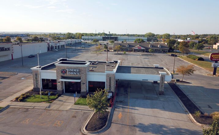 Pictures of Retail property located at 531 30th Ave, Council Bluffs, IA 51501 for sales - image #1