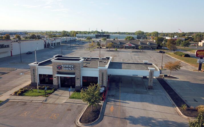 Pictures of Retail property located at 531 30th Ave, Council Bluffs, IA 51501 for sales - image #1
