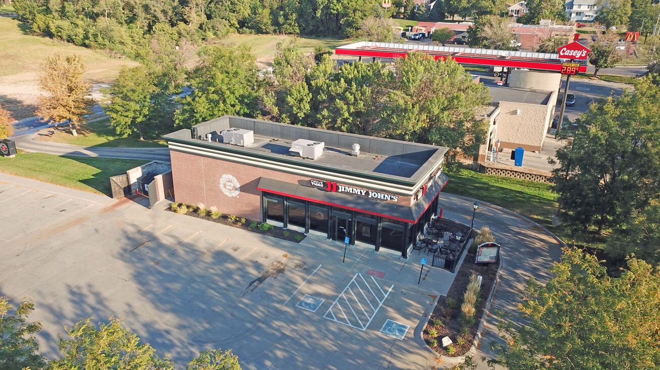 2911 S 13th Ct, Omaha, NE 68108