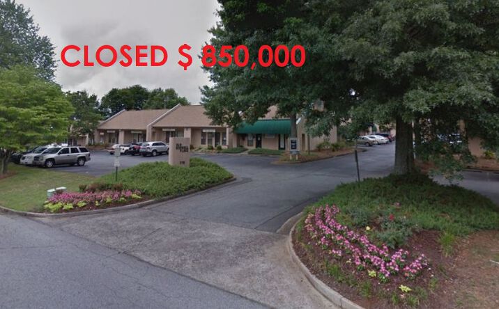 image of property at 770 OLD ROSWELL RD Roswell GA 30076-1602