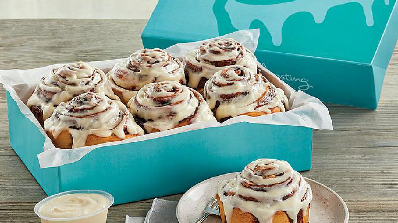 Cincinnati Cinnabon Franchise for Sale with Six Figure Earnings, Cincinnati, OH 45236