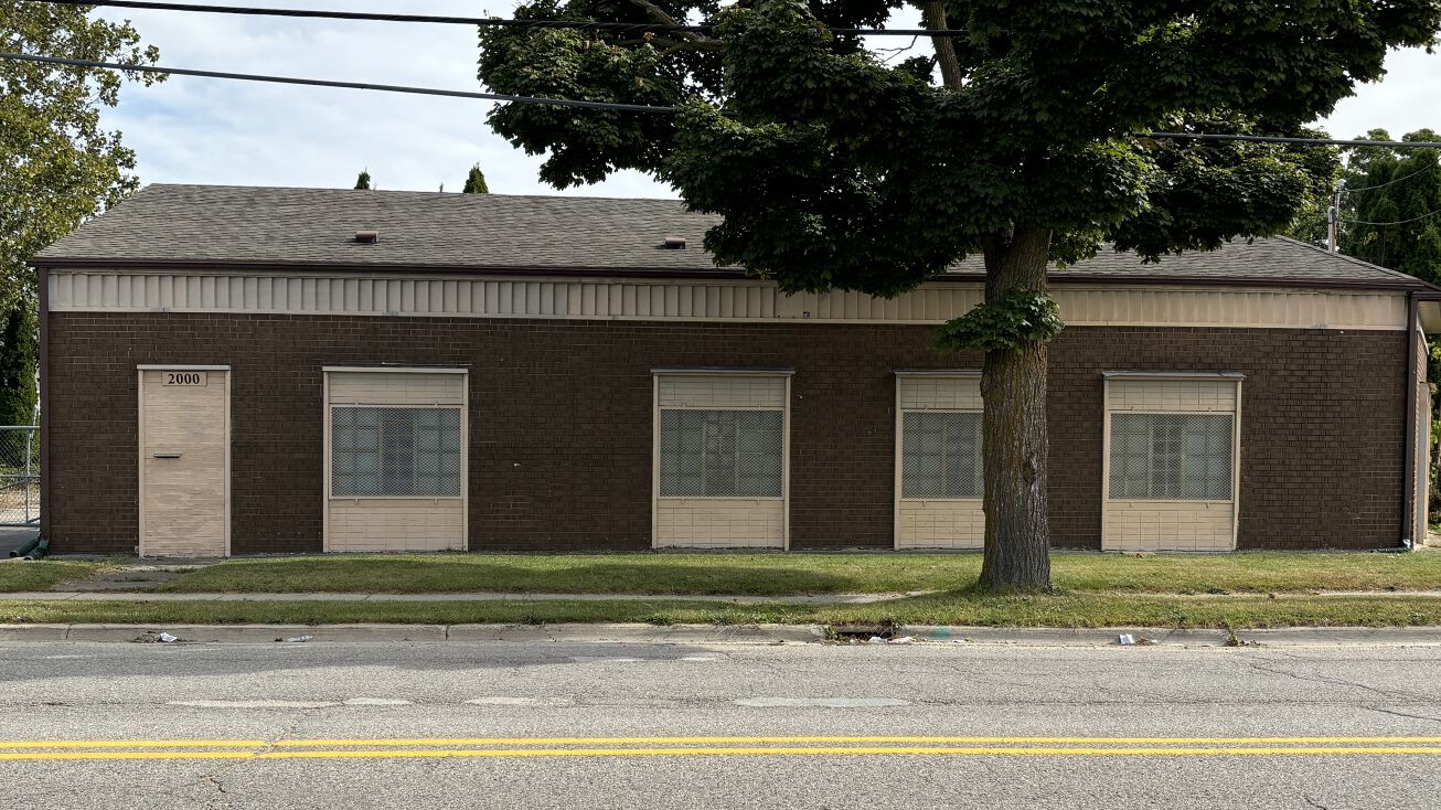 2000 Turner Rd, Lansing, MI 48906