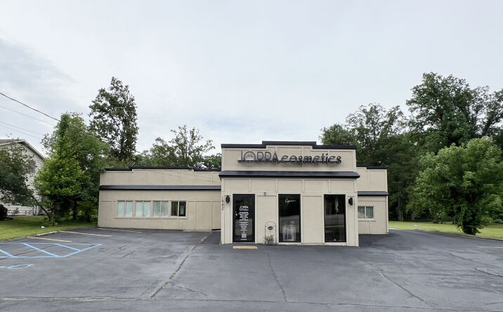 Pictures of Retail property located at 1942 E Dupont Rd, Fort Wayne, IN 46825 for sales - image #1