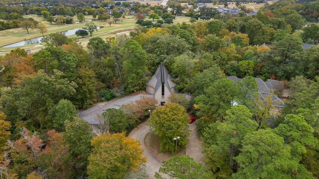 9449 Ellerbe Road, Shreveport, LA 71106