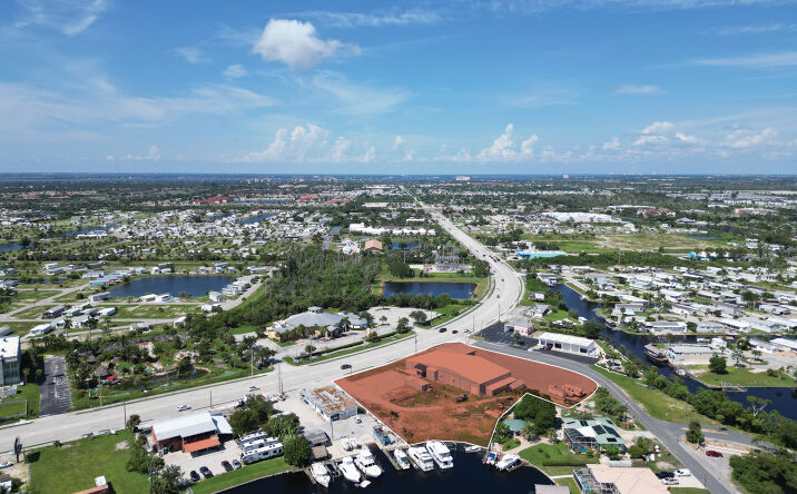Pictures of Industrial, Mixed Use property located at 17651 San Carlos Blvd, Fort Myers Beach, FL 33931 for sales - image #1