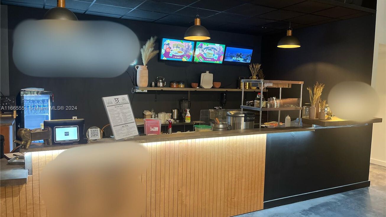 1818 Hollywood Blvd, Hollywood, FL 33020