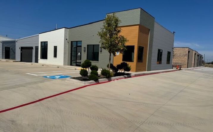 Pictures of Office, Mixed Use property located at 8341 Upland Ave, Lubbock, TX 79424 for sales - image #1