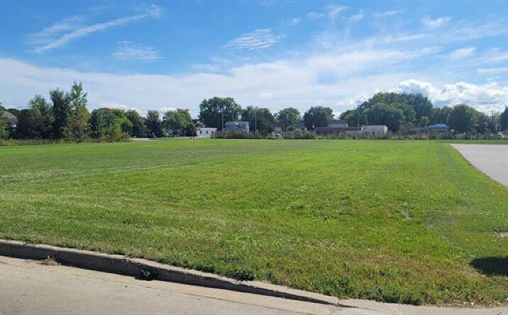 Pictures of Industrial, Land, Mixed Use, Retail property located at E Gruenwald Ave, Oshkosh, WI 54901 for sales - image #1