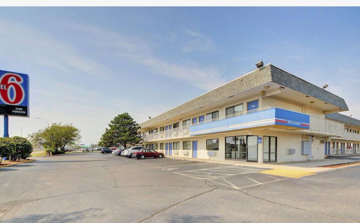 Pictures of Hospitality property located at 5736 W Kellogg Dr, Wichita, KS 67209 for sales - image #1