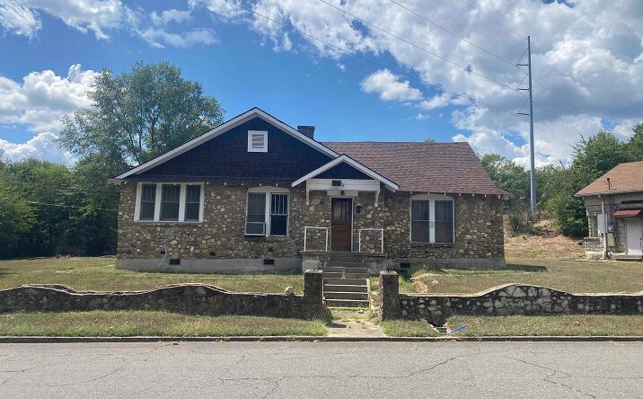Pictures of Multifamily property located at 1148 Pleasant St, Hot Springs, AR 71901 for sales - image #1