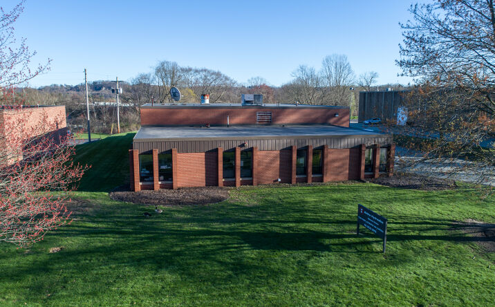Pictures of Office property located at 145 Delta Dr, Pittsburgh, PA 15238 for sales - image #1