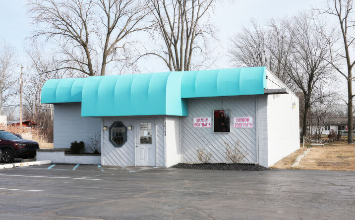 Pictures of Office, Retail property located at 36366 Groesbeck Hwy, Clinton Township, MI 48035 for sales - image #1