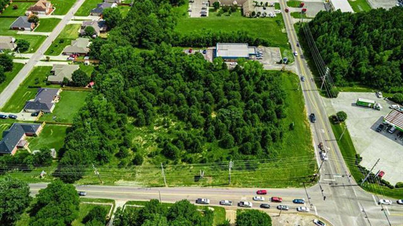 Wall Triana Hwy, Madison, AL 35749