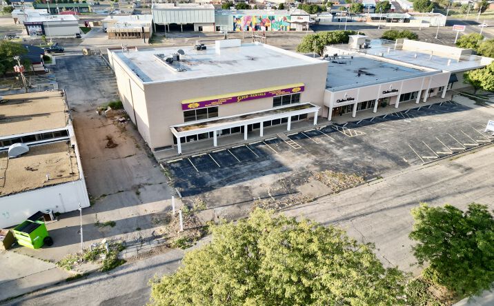 Pictures of Industrial, Mixed Use, Office, Retail property located at 2711 Stanley St, Amarillo, TX 79109 for sales - image #1
