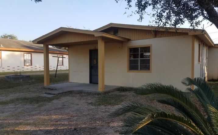 Pictures of Multifamily property located at 233 W 4th Street, La Joya, TX 78560 for sales - image #1
