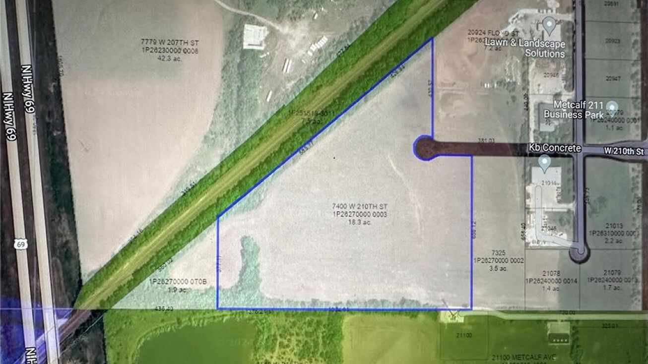 7400 210th Street, Bucyrus, KS 66013