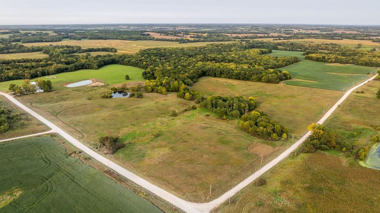 TBD NW John Deere Road, Kingston, MO 64650