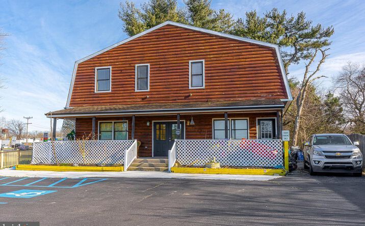 Pictures of Mixed Use, Office, Special Purpose property located at 22 Green St, Pilesgrove, NJ 08098 for sales - image #1