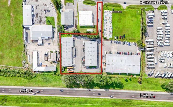 Pictures of Industrial property located at 727 Cattlemen Rd, Sarasota, FL 34232 for sales - image #1
