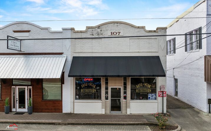 Pictures of Mixed Use, Office, Retail property located at 107 W Sabine St, Carthage, TX 75633 for sales - image #1