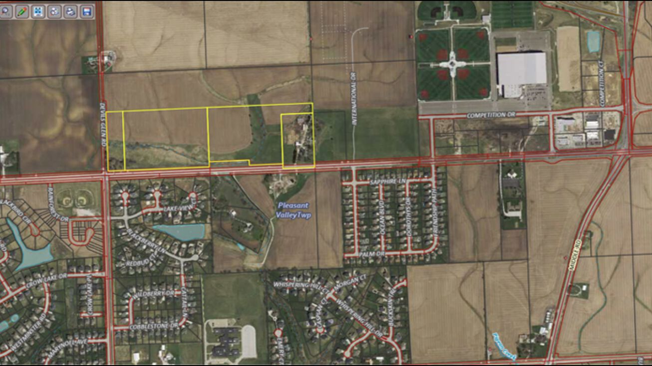 00 Forest Grove Dr, Bettendorf, IA 52722