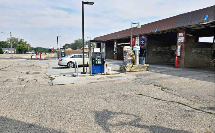 Pictures of Retail, Special Purpose property located at 865 Fort Street, Buffalo, WY 82834 for sales - image #1