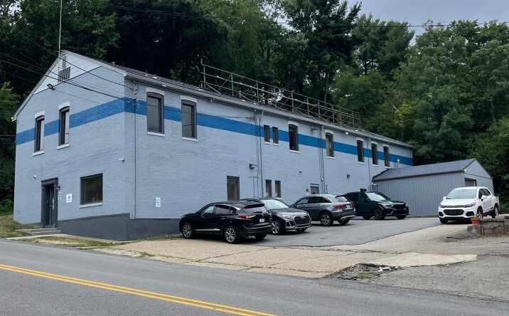 Pictures of Industrial, Mixed Use, Office property located at 108 Rosslyn Rd, Carnegie, PA 15106 for sales - image #1