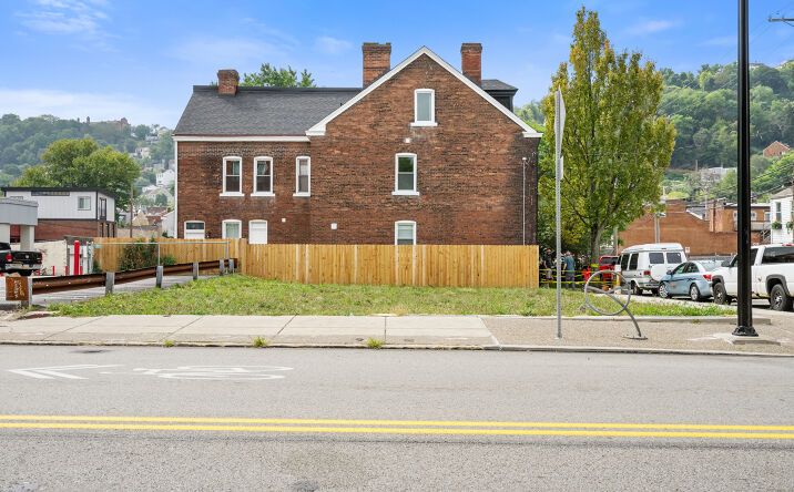 Pictures of Land, Mixed Use, Multifamily, Retail property located at 1100 E Carson St, Pittsburgh, PA 15203 for sales - image #1