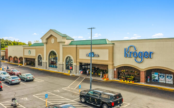 Pictures of Retail property located at 780 Northwoods Blvd, Vandalia, OH 45377 for sales - image #1