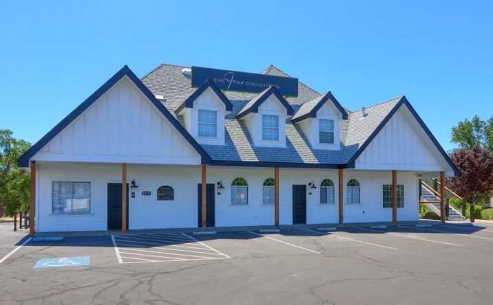 Pictures of Special Purpose property located at 49271 Golden Oak Loop, Oakhurst, CA 93644 for sales - image #1