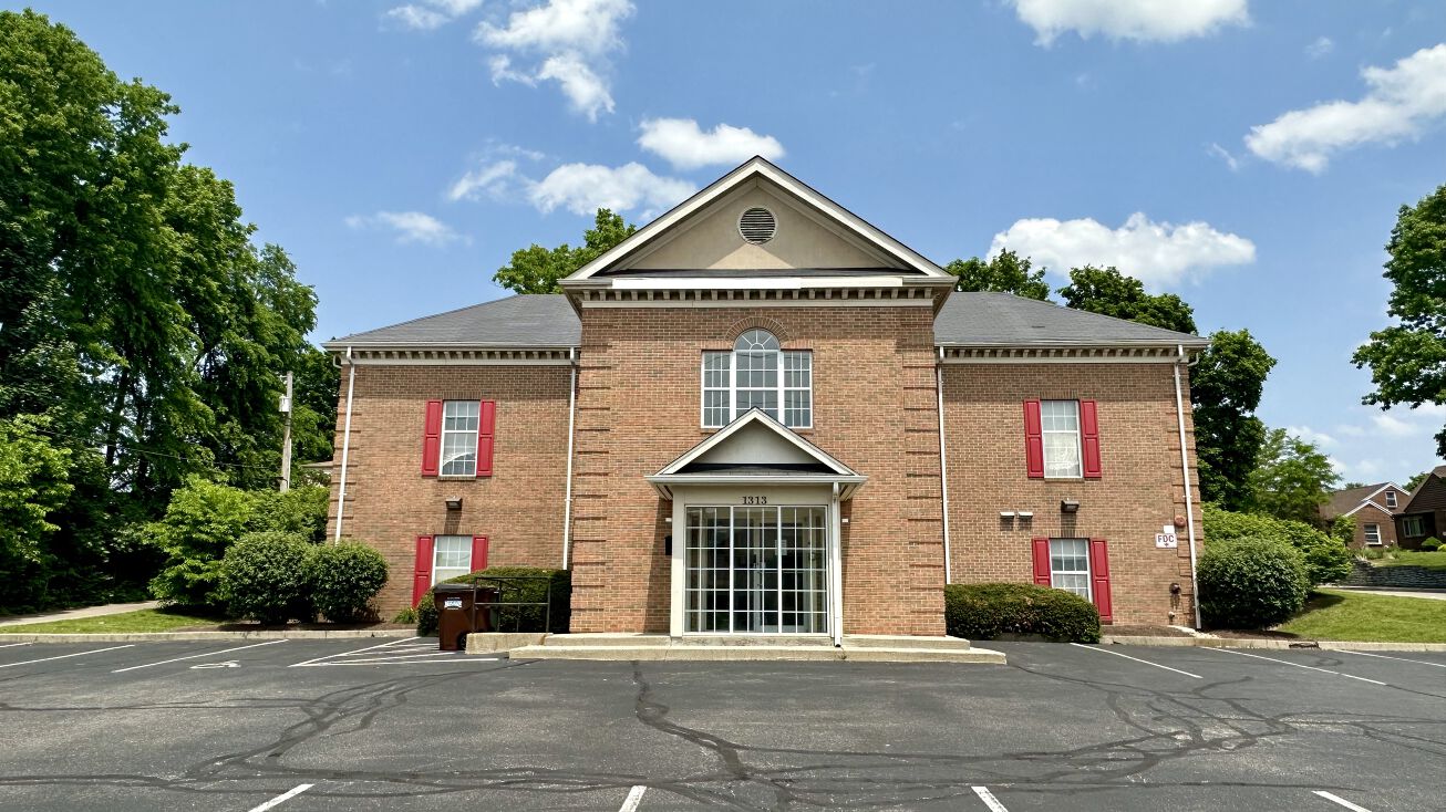 1313 W Dorothy Ln, Kettering, OH 45409